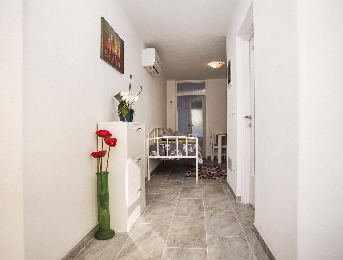 Apartments Ina & Ika Rovinj Exterior photo